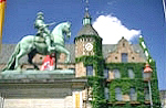 Die Jan Wellem Statue vor dem Rathaus